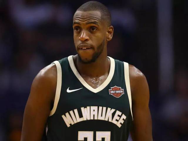 年轻球员作 年轻球员作