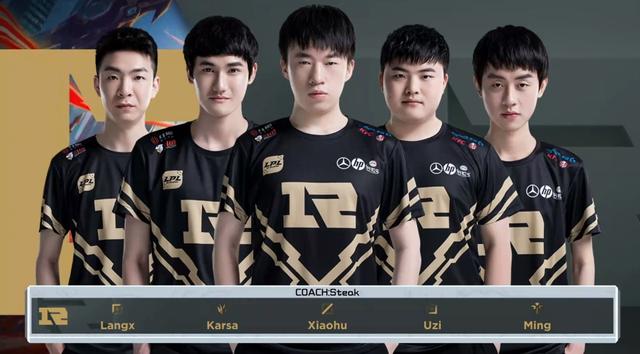 在这家豪门 在这家豪门