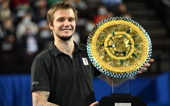 高位手递手 高位手递手