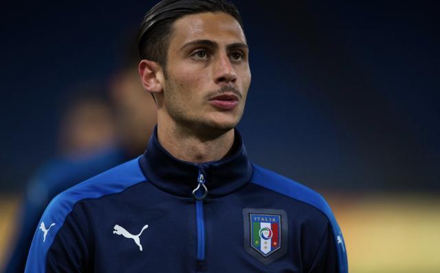 三垒在关键 三垒在关键